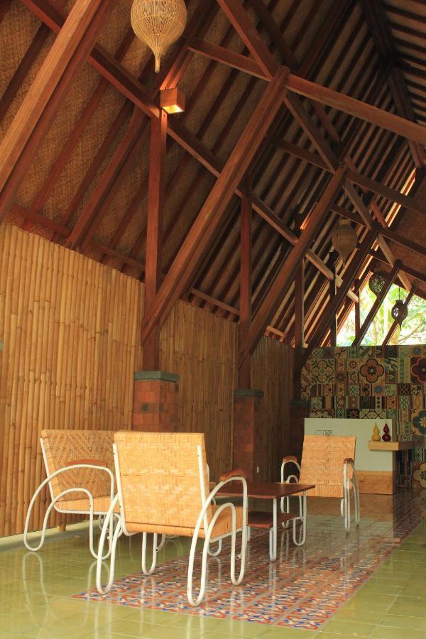 Komoreya Guesthouse Kejayan المظهر الخارجي الصورة